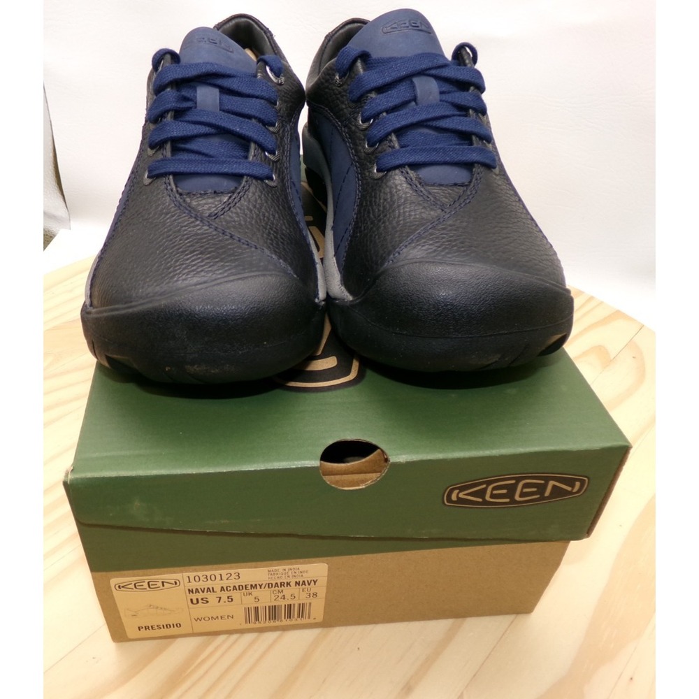 KEEN Presidio Oxford Naval Academy Dark Navy Leather Walking Shoes Women 7.5 NEW